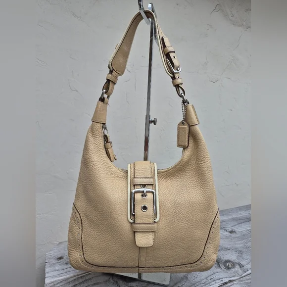 COACH VINTAGE HAMPTON HOBO SHOULDER BAG - Picture 1 of 10